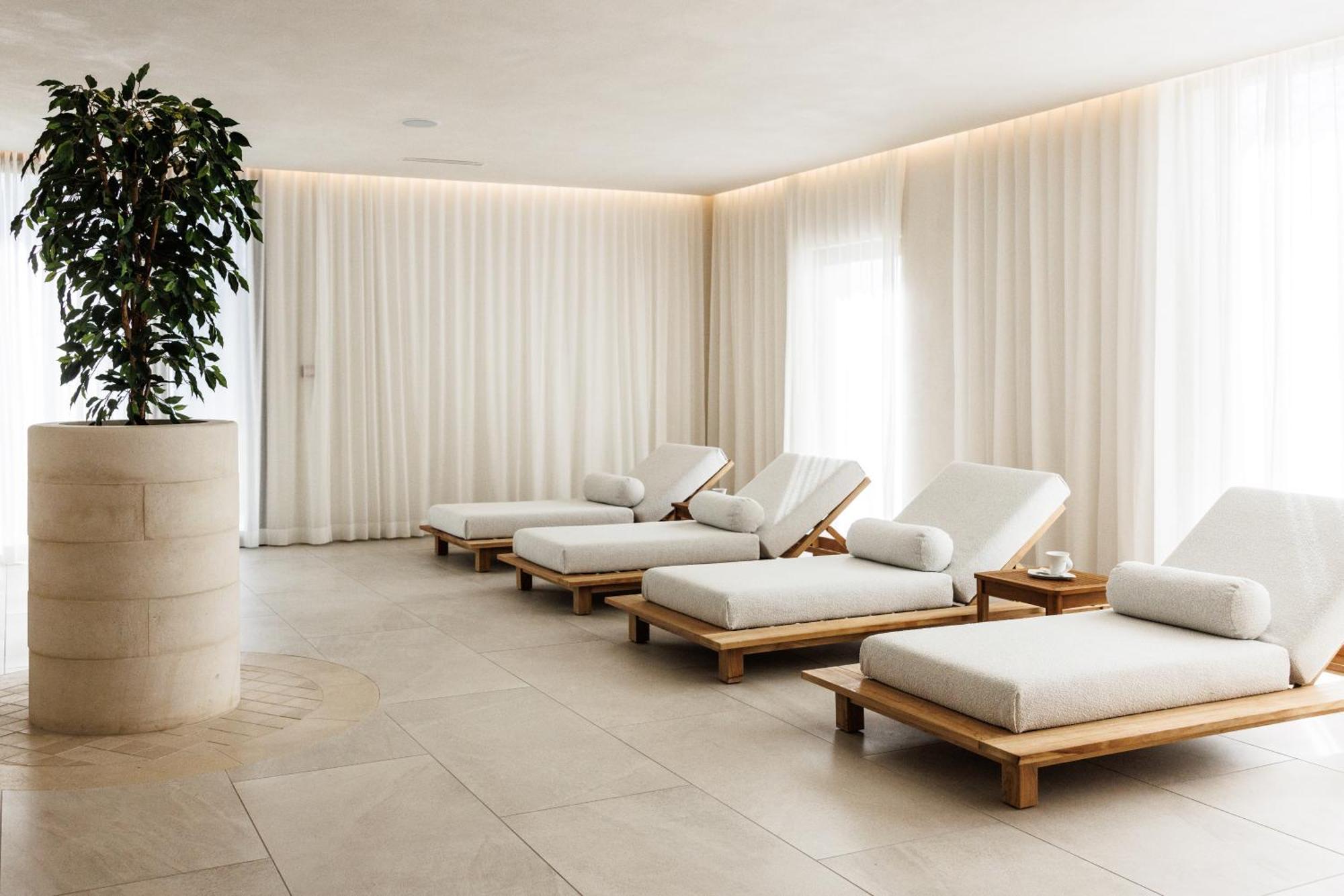 Domaine Du Roncemay - Hotel, Restaurants, Spa & Golf Aillant-sur-Tholon المظهر الخارجي الصورة
